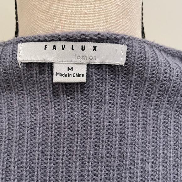 Knit sweater, front wrap, v-neck, size medium, in dark lavender, fitted. GUC. - Picture 5 of 6